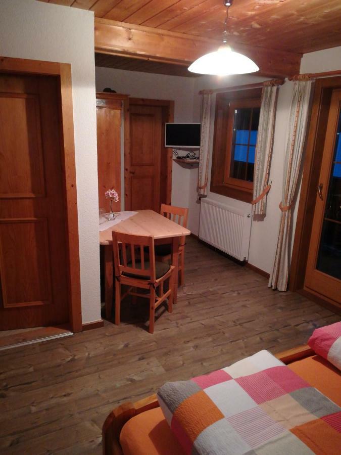 Hoazhof Apartment คัลส์ อัม โกรสส์กล็อคเนอร์ ภายนอก รูปภาพ